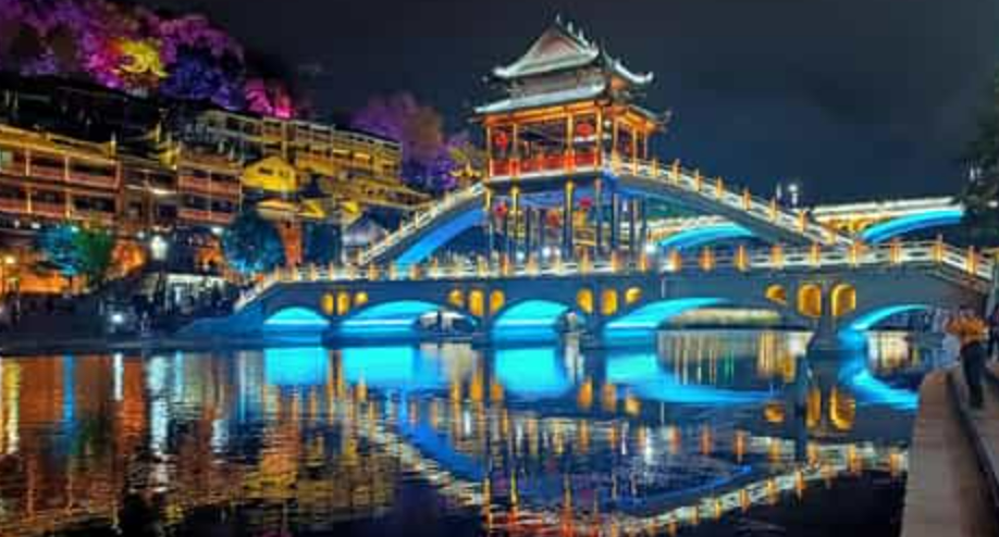 Fenghuang Night Cruise